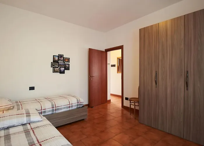 Apartment Margi By Interhome Dongo